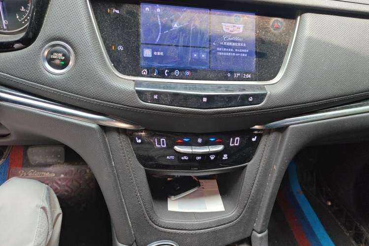 Used Cadillac XT5 2021 28T Luxury Model Audio And AC Panel