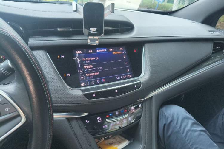 Used Cadillac XT5 2021 28T Luxury Model Audio And AC Panel