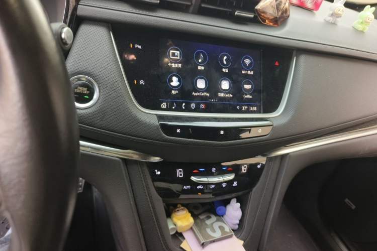 Used Cadillac XT5 2021 2.0T Four-Wheel Drive Luxury Version Audio And AC Panel