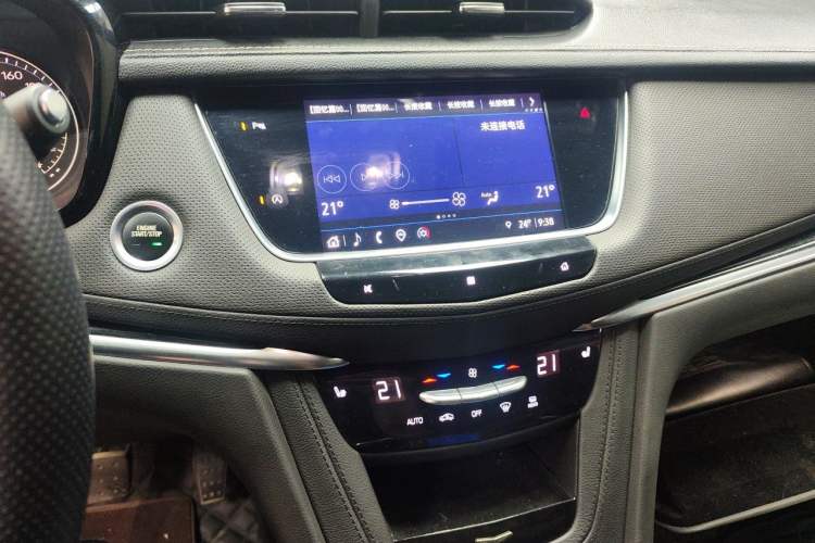 Used Cadillac XT5 2021 28T Luxury Model Audio And AC Panel