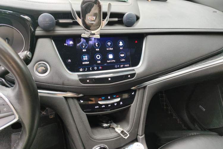 Used Cadillac XT5 2021 28T Luxury Model Audio And AC Panel