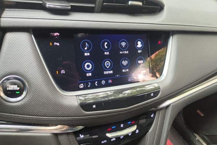 Used Cadillac XT5 2021 2.0T Two-Wheel Drive Luxury Version Audio And AC Panel