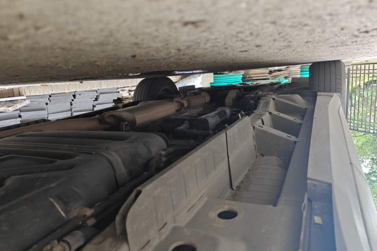 Used Cadillac XT5 2021 28T Luxury Model Chassis Rear Left