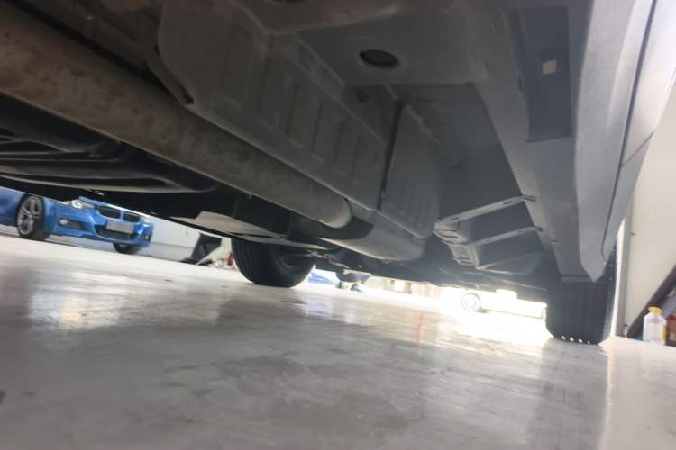 Used Cadillac XT5 2021 2.0T Two-Wheel Drive Luxury Version Chassis Rear Right