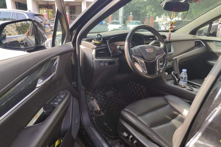 Used Cadillac XT5 2021 2.0T Two-Wheel Drive Luxury Version Driver Seat