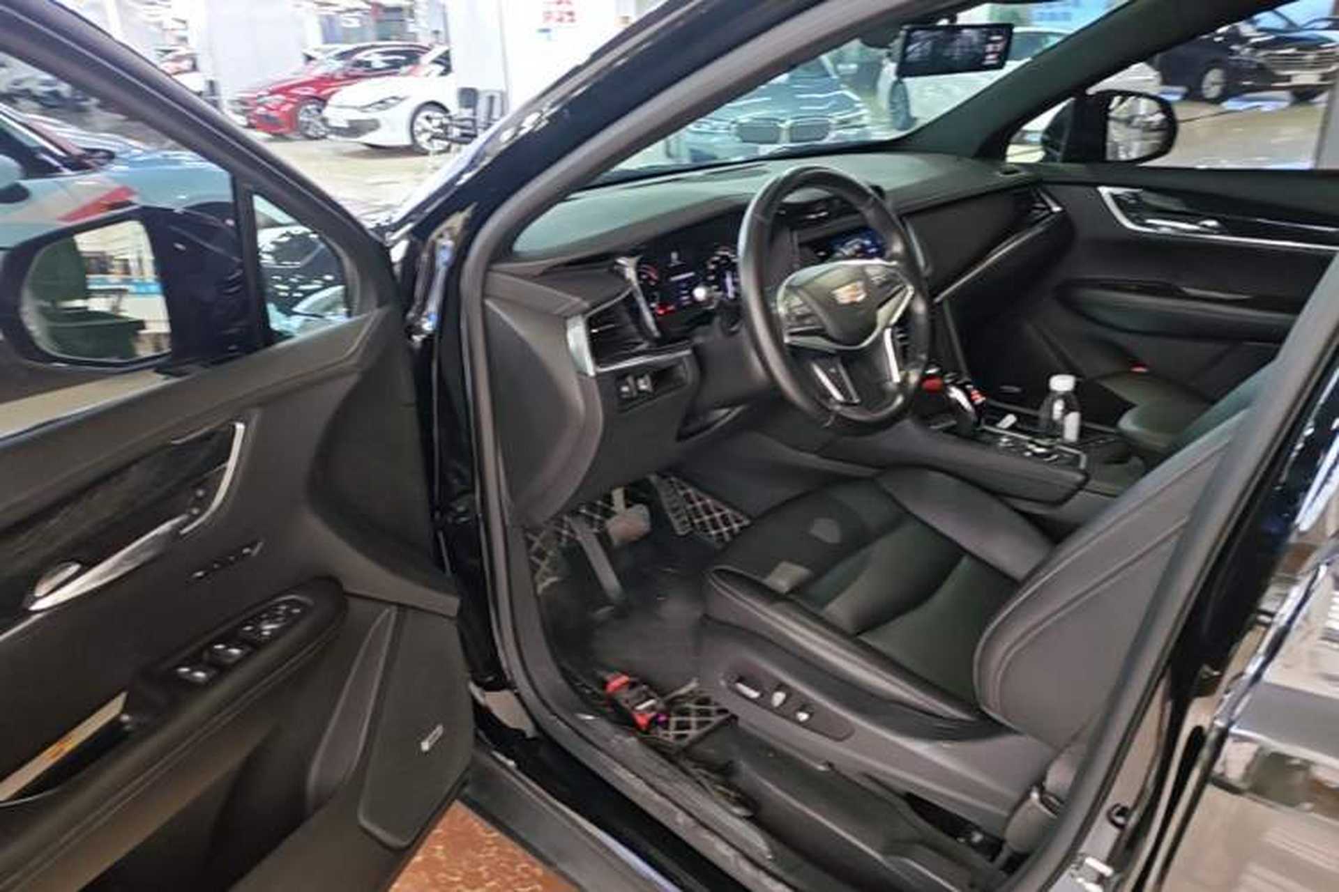Used Cadillac XT5 2021 2.0T Two-Wheel Drive Luxury Version Driver Seat