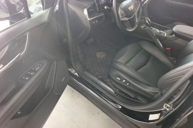 Used Cadillac XT5 2021 2.0T Two-Wheel Drive Luxury Version Driver Seat