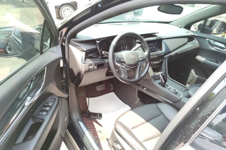 Used Cadillac XT5 2021 2.0T Two-Wheel Drive Luxury Version Driver Seat