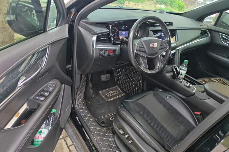 Used Cadillac XT5 2021 28T Luxury Model Driver Seat