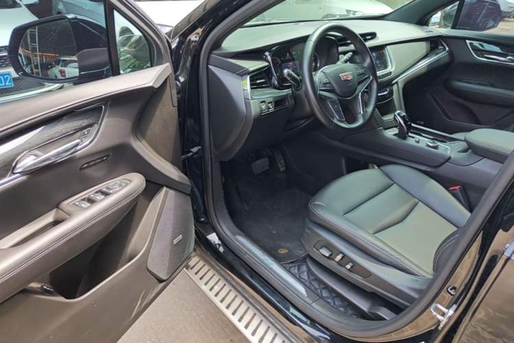 Used Cadillac XT5 2021 2.0T Two-Wheel Drive Luxury Version Driver Seat