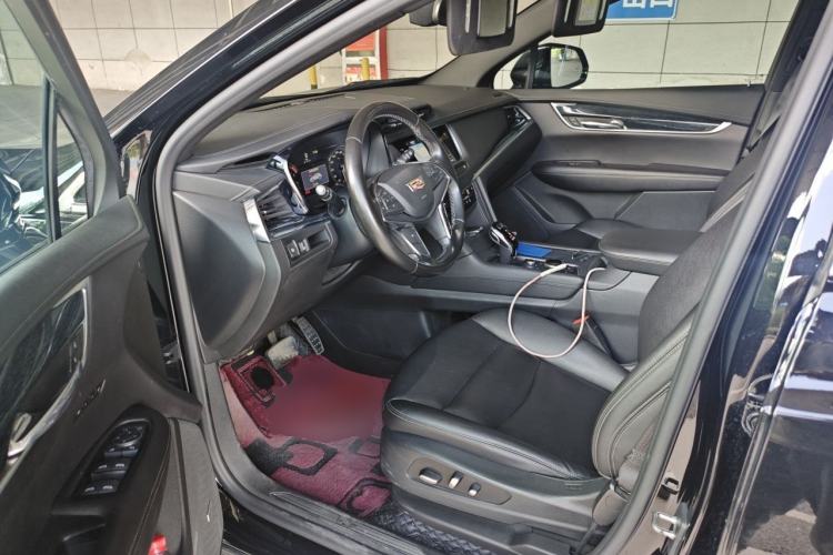 Used Cadillac XT5 2021 28T Luxury Model Driver Seat