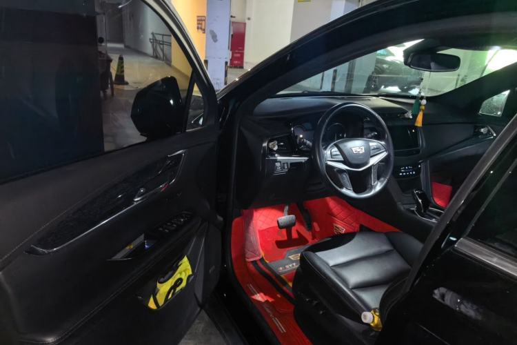 Used Cadillac XT5 2021 2.0T Two-Wheel Drive Luxury Version Driver Seat