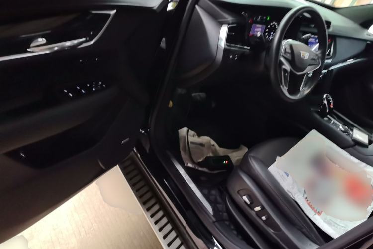 Used Cadillac XT5 2021 2.0T Two-Wheel Drive Luxury Version Driver Seat