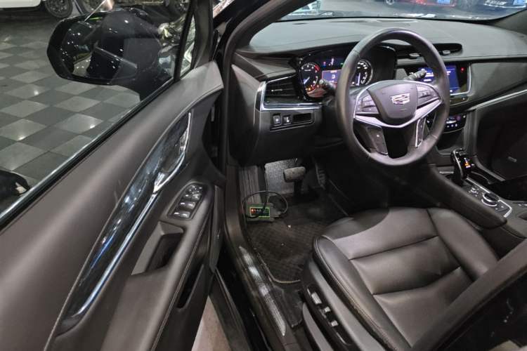 Used Cadillac XT5 2021 2.0T Two-Wheel Drive Luxury Version Driver Seat