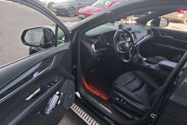 Used Cadillac XT5 2021 2.0T Two-Wheel Drive Luxury Version Driver Seat