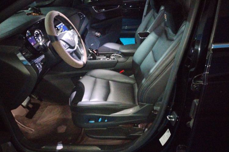 Used Cadillac XT5 2021 28T Luxury Model Driver Seat