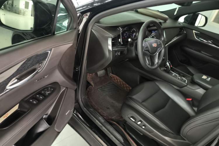 Used Cadillac XT5 2021 2.0T Two-Wheel Drive Luxury Version Driver Seat
