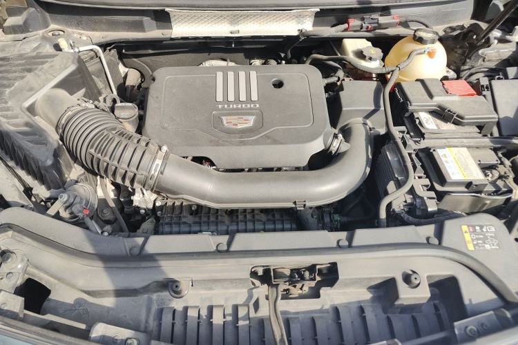 Used Cadillac XT5 2021 2.0T Two-Wheel Drive Luxury Version Engine Bay