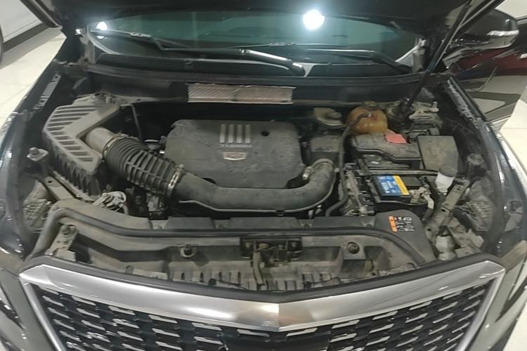 Used Cadillac XT5 2021 28T Luxury Model Engine Bay