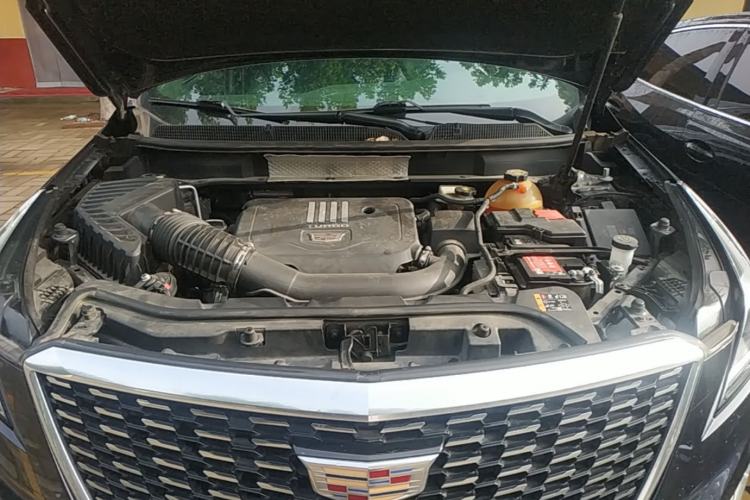 Used Cadillac XT5 2021 28T Luxury Model Engine Bay