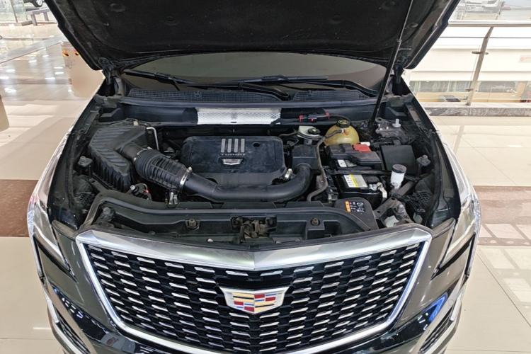 Used Cadillac XT5 2021 2.0T Two-Wheel Drive Luxury Version Engine Bay