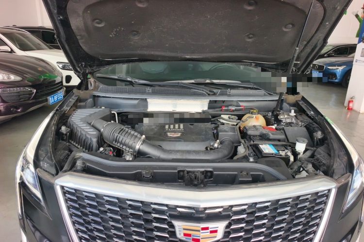 Used Cadillac XT5 2021 2.0T Two-Wheel Drive Luxury Version Engine Bay