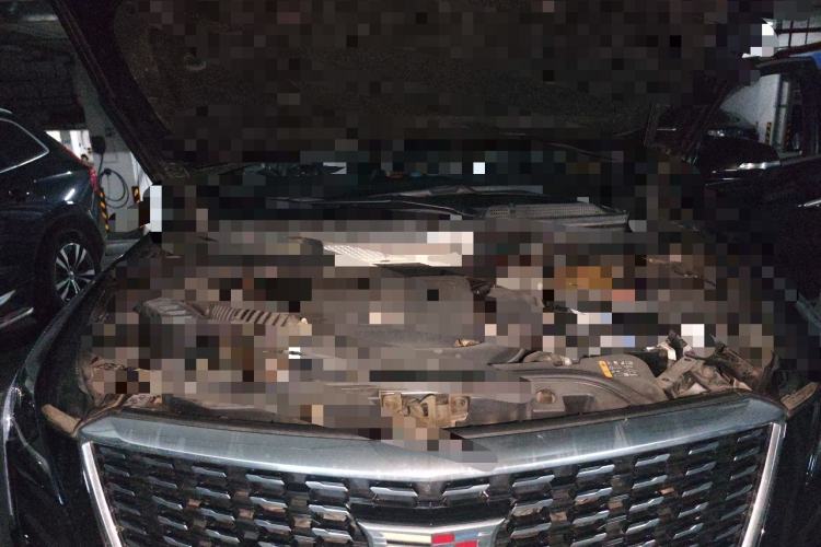 Used Cadillac XT5 2021 2.0T Four-Wheel Drive Luxury Version Engine Bay