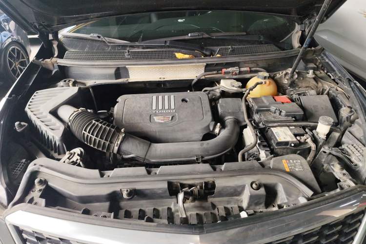 Used Cadillac XT5 2021 2.0T Two-Wheel Drive Luxury Version Engine Bay