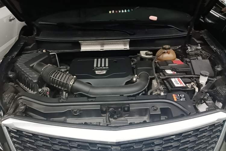 Used Cadillac XT5 2021 28T Luxury Model Engine Bay