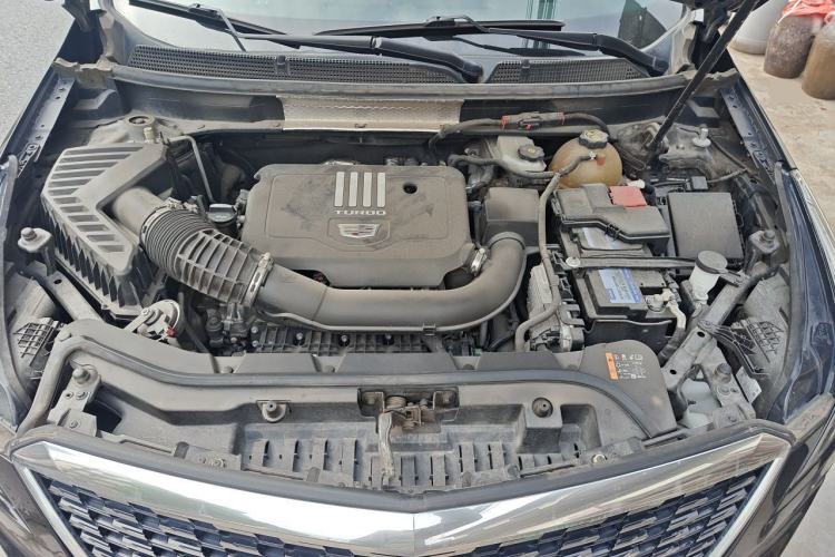 Used Cadillac XT5 2021 2.0T Two-Wheel Drive Luxury Version Engine Bay