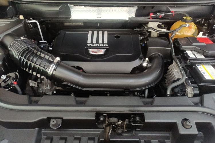 Used Cadillac XT5 2021 2.0T Two-Wheel Drive Luxury Version Engine Bay