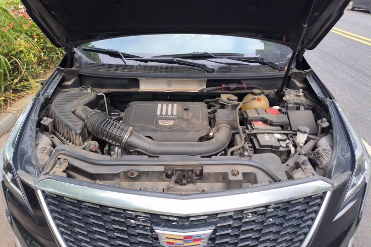 Used Cadillac XT5 2021 2.0T Two-Wheel Drive Luxury Version Engine Bay