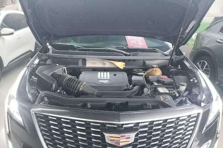 Used Cadillac XT5 2021 28T Luxury Model Engine Bay