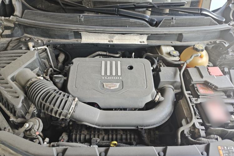 Used Cadillac XT5 2021 28T Luxury Model Engine Bay