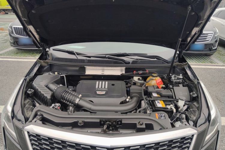 Used Cadillac XT5 2021 2.0T Two-Wheel Drive Luxury Version Engine Bay