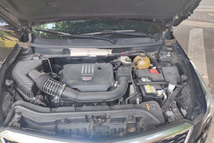 Used Cadillac XT5 2021 2.0T Four-Wheel Drive Luxury Version Engine Bay