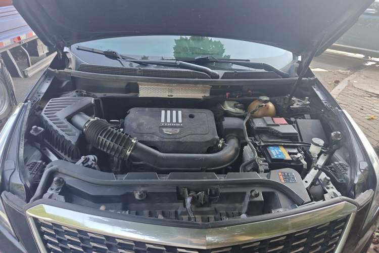 Used Cadillac XT5 2021 2.0T Two-Wheel Drive Luxury Version Engine Bay