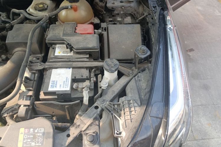 Used Cadillac XT5 2021 2.0T Two-Wheel Drive Luxury Version Engine Bay Left