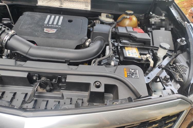 Used Cadillac XT5 2021 28T Luxury Model Engine Bay Left