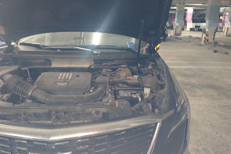 Used Cadillac XT5 2021 2.0T Two-Wheel Drive Luxury Version Engine Bay Left