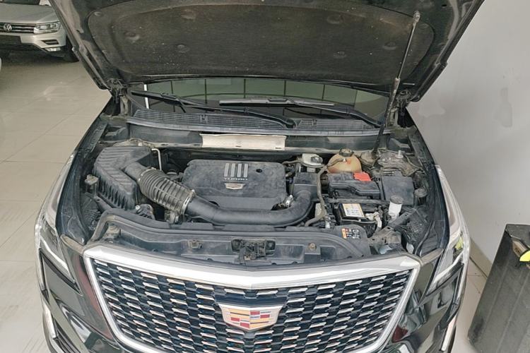 Used Cadillac XT5 2021 28T Luxury Model Engine Bay