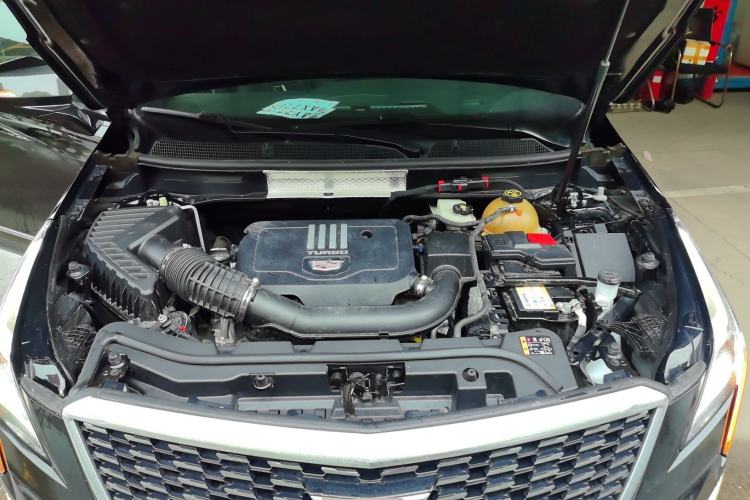 Used Cadillac XT5 2021 2.0T Two-Wheel Drive Luxury Version Engine Bay