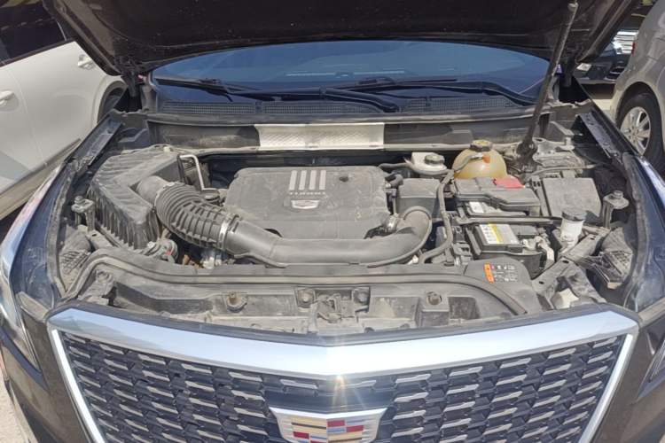 Used Cadillac XT5 2021 28T Luxury Model Engine Bay