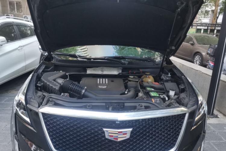 Used Cadillac XT5 2021 2.0T Four-Wheel Drive Premium Edition Engine Bay