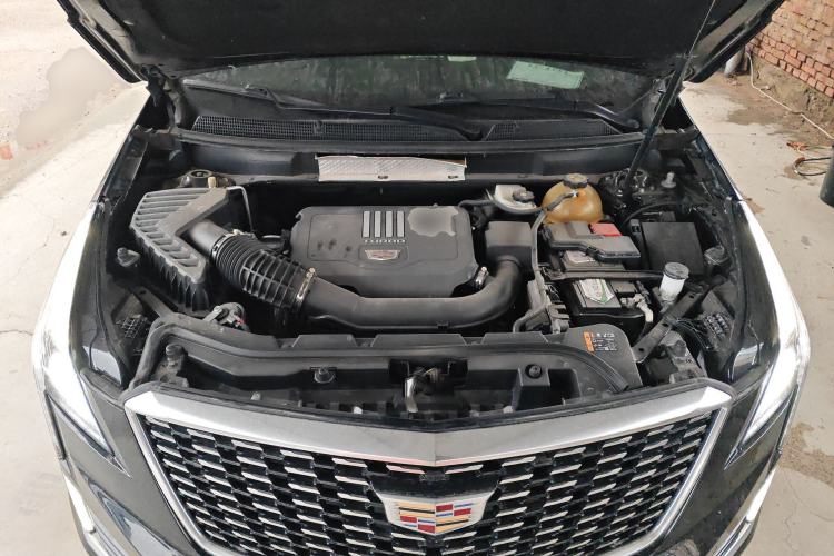 Used Cadillac XT5 2021 28T Luxury Model Engine Bay