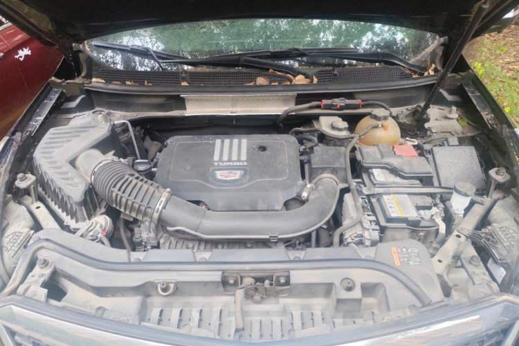Used Cadillac XT5 2021 28T Luxury Model Engine Bay