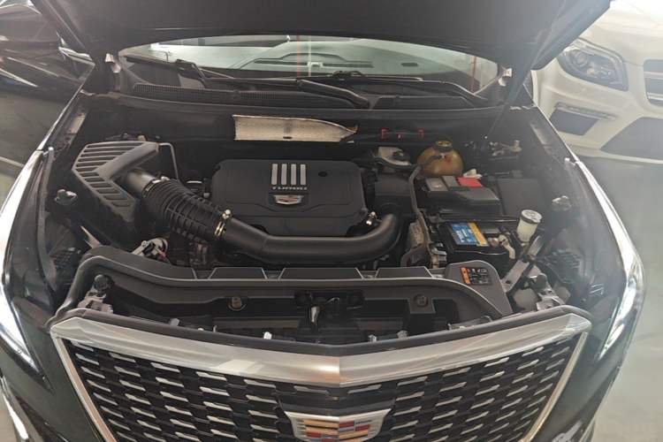Used Cadillac XT5 2021 2.0T Two-Wheel Drive Luxury Version Engine Bay