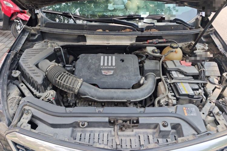 Used Cadillac XT5 2021 2.0T Two-Wheel Drive Luxury Version Engine Bay