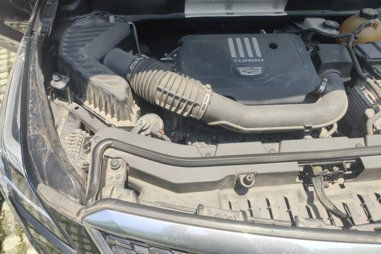 Used Cadillac XT5 2021 28T Four-Wheel Drive Luxury Version Engine Bay Right