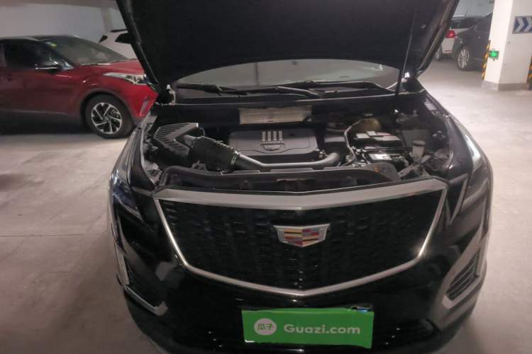 Used Cadillac XT5 2021 2.0T Two-Wheel Drive Luxury Version Engine Bay Right